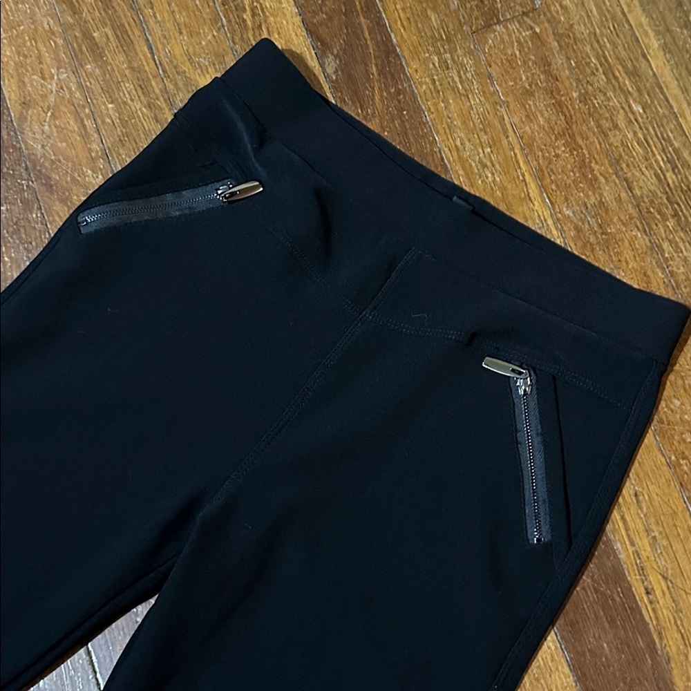 Coco + Carmen Black Leggings, Zipper Pockets. L/XL - Picture 3 of 6
